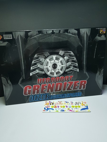 Fewture Model Grendizer  05.jpg