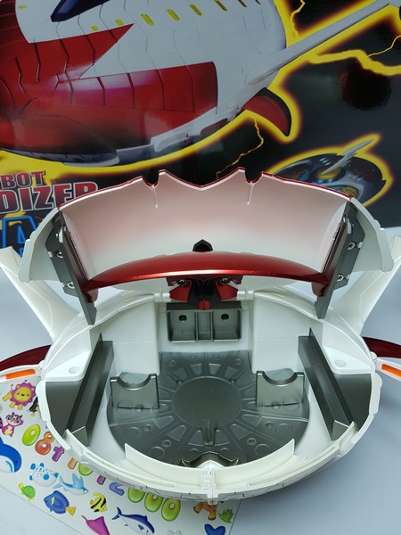 Fewture Model UFO Grendizer 09.jpg